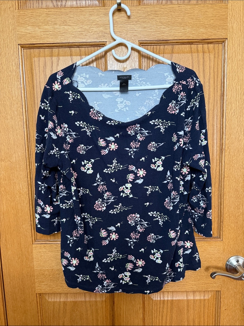Ann Taylor Factory Navy Floral Scoop Neck Long Sleeve Tee